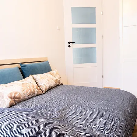 Book A Book Citycenter #self Check-in *