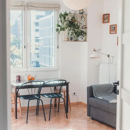 Book A Book Citycenter #self Check-in Apartment